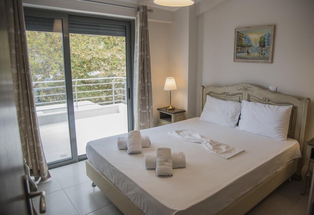 Casa Christabella Apartment ปาราเลีย วราชู ภายนอก รูปภาพ