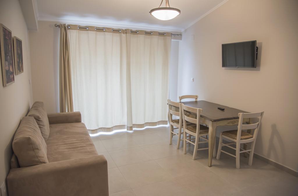 Casa Christabella Apartment ปาราเลีย วราชู ภายนอก รูปภาพ